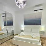 Albatros Bed & Breakfast 4*
